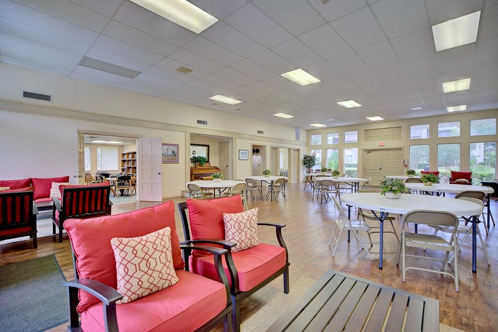 2025 Sylvester Road, Unit H2 Lakeland, FL 33803 - Photo 48 of 59 a view of a dining room with furniture