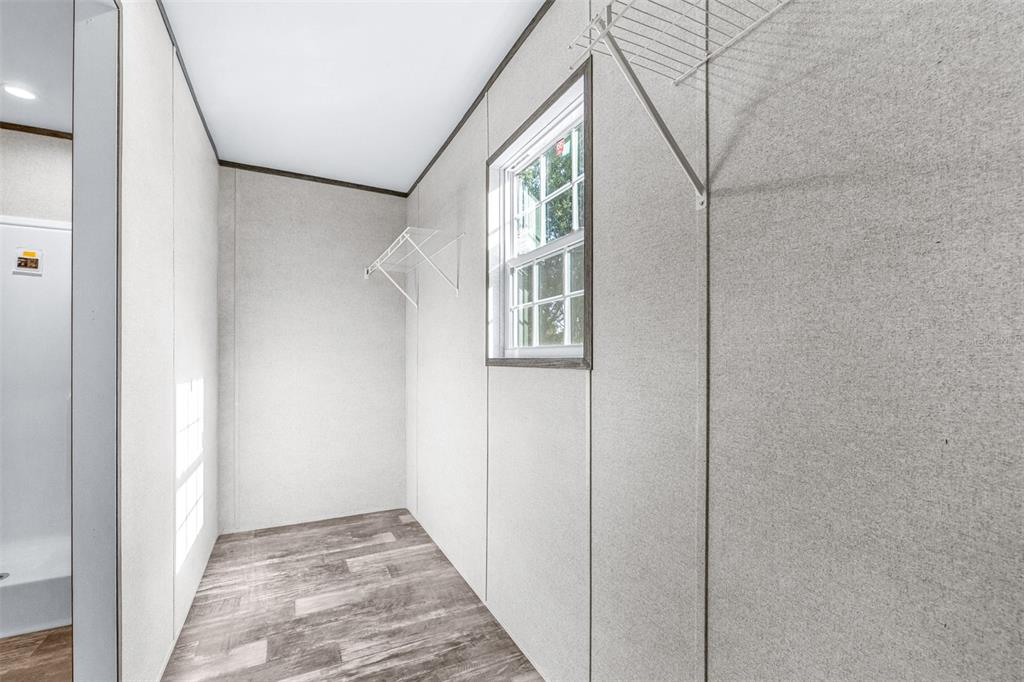 892 Southwest 124th Lane Webster, FL 33597 - Photo 12 of 29 a view of an entryway