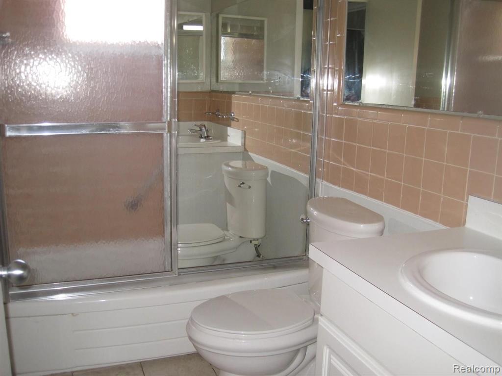 2859 East Maple Road, Unit 1 Birmingham, MI 48009 - Photo 11 of 13