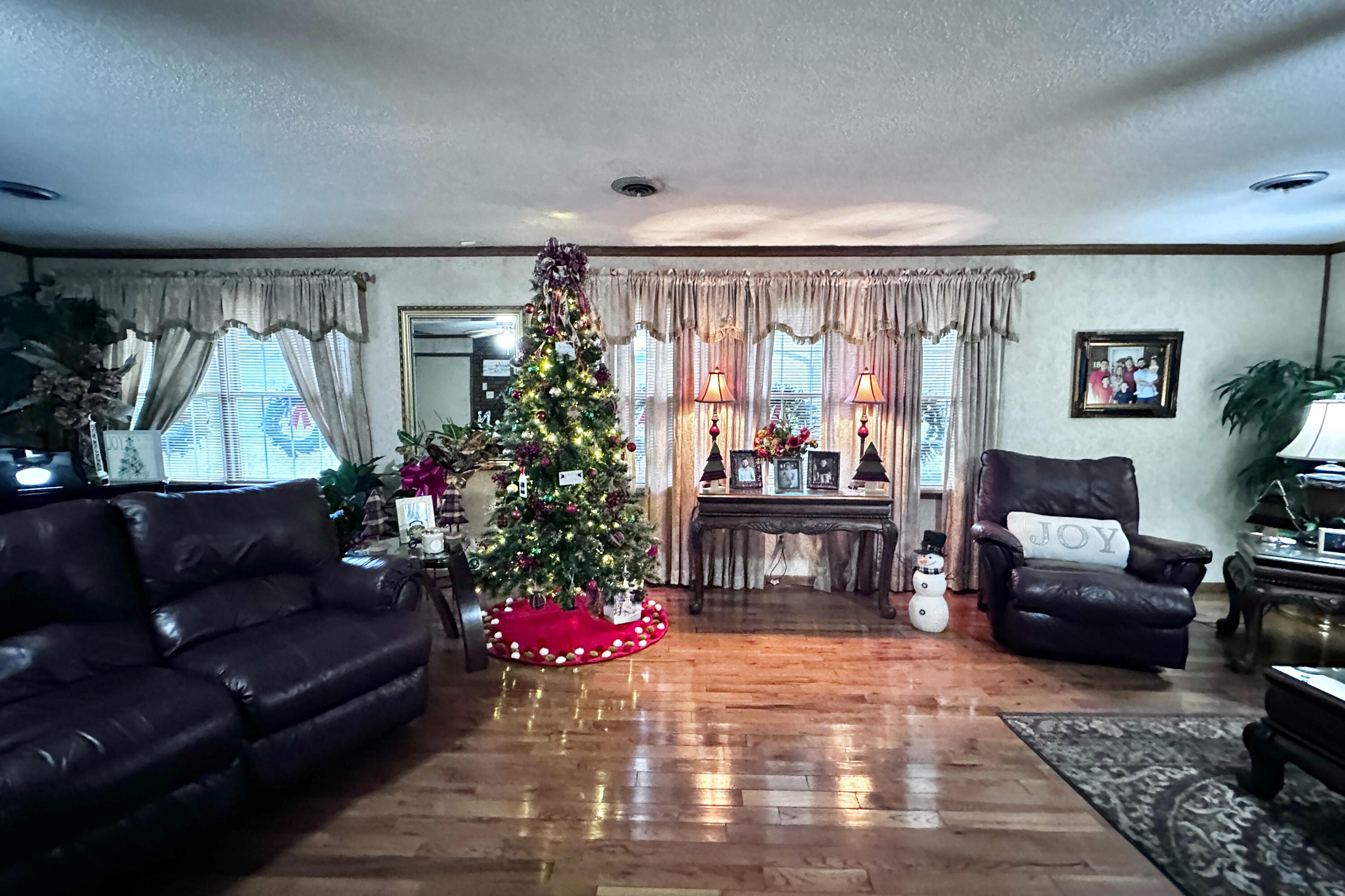 180 Chestnut Ridge Road Mount Vernon, KY 40456 - Photo 8 of 21 livingroom2
