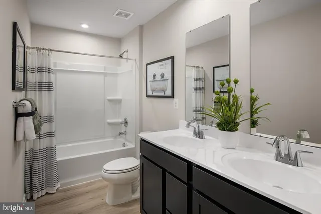 $469,990 | 110 Eagle Drive, Gettysburg, PA 17325