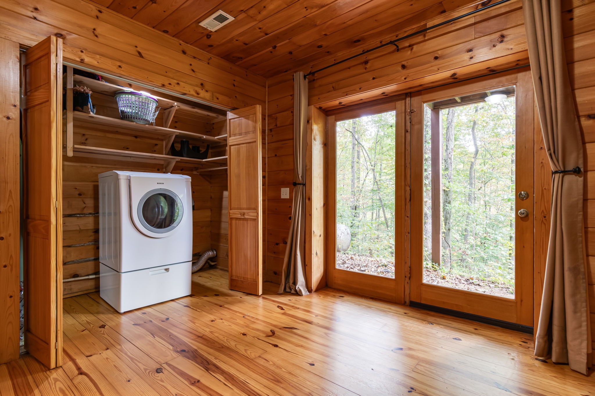 5740 North Lick Creek Road Franklin, TN 37064 - Photo 64 of 100 a utility room with dryer and washer