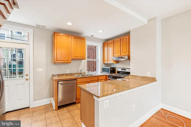 $850,000 | 1610 4th Street Northwest, Washington, DC 20001