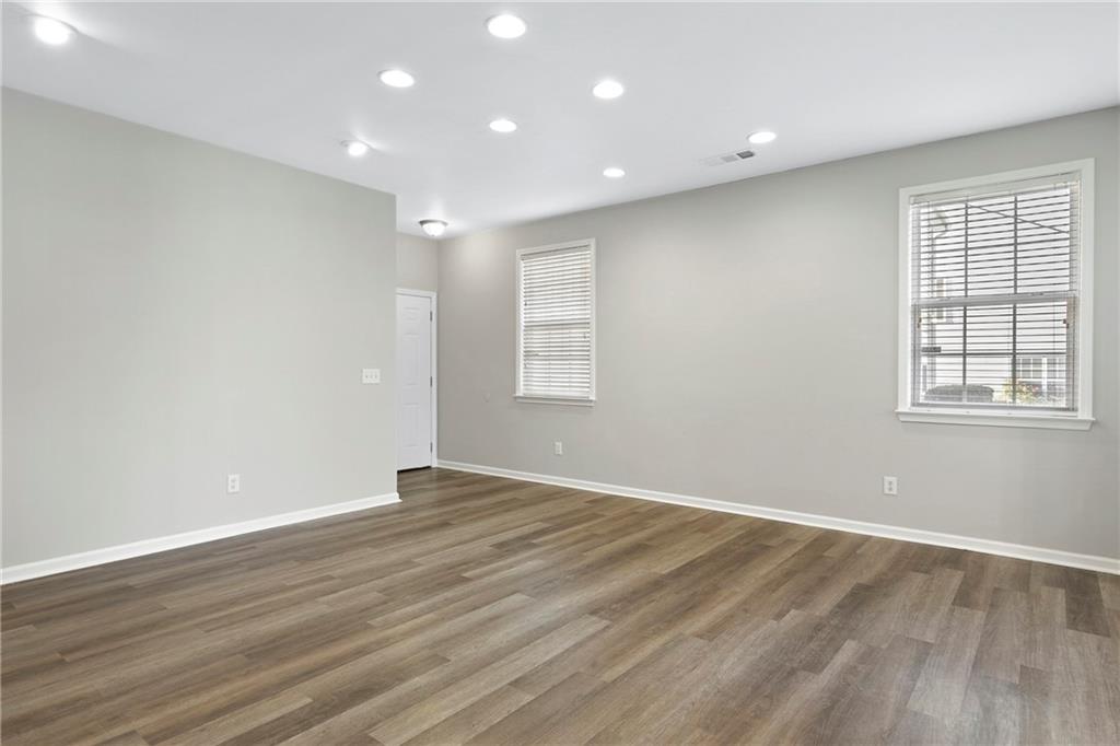 5430 Sable Bay Point Atlanta, GA 30349 - Photo 8 of 25