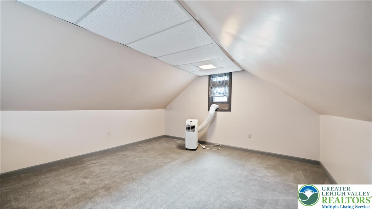 3955 Oakland Road Bethlehem, PA 18020 - Photo 24 of 44 Gallery Image 24