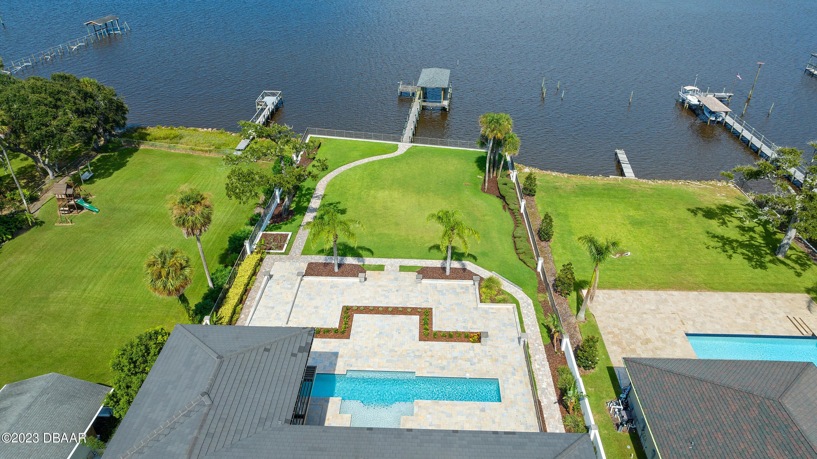 437 North Beach Street Ormond Beach, FL 32174 - Photo 160 of 162 Beach St Exteriors (32 of 34)