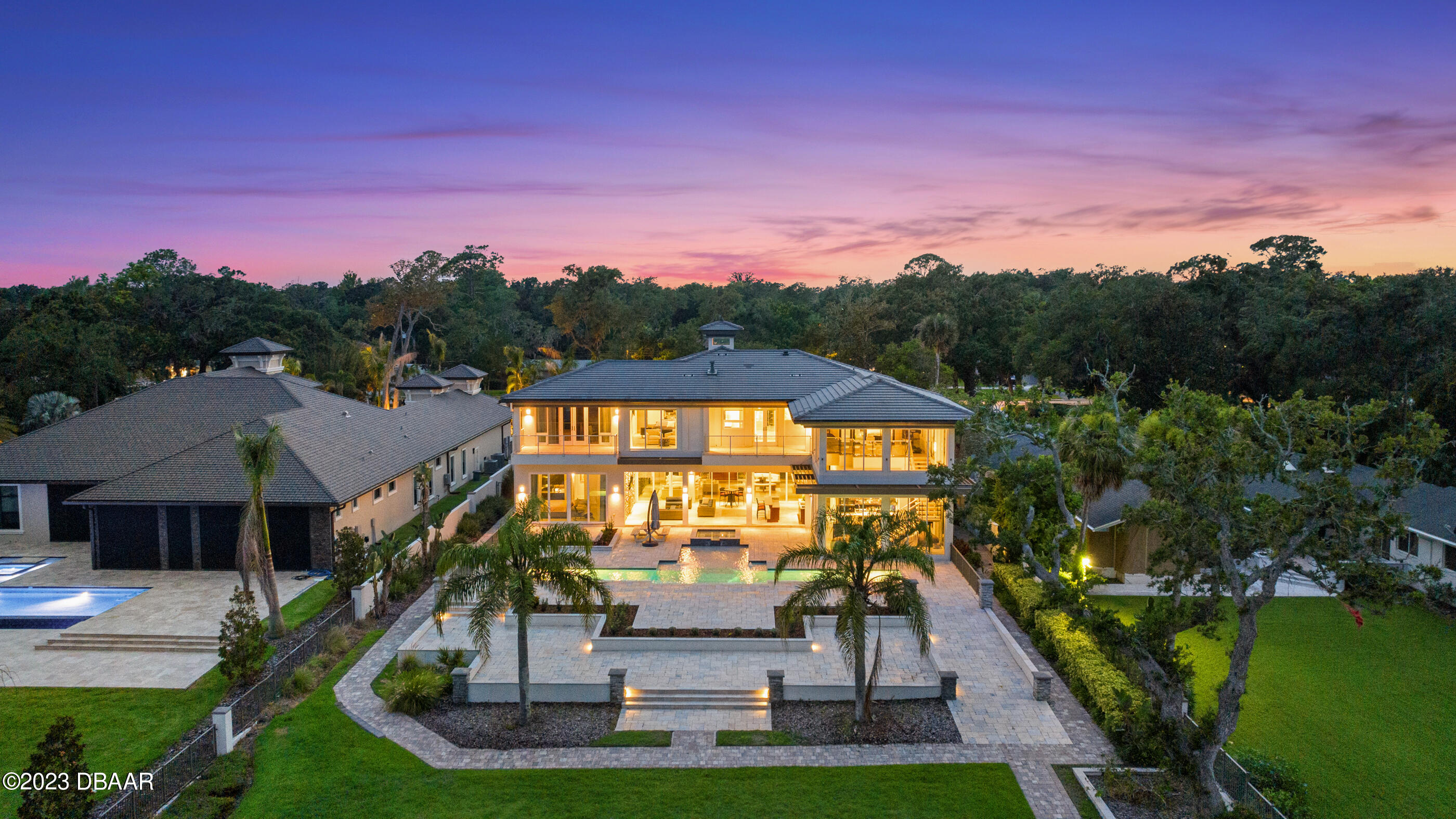 437 North Beach Street Ormond Beach, FL 32174 - Photo 4 of 162 2