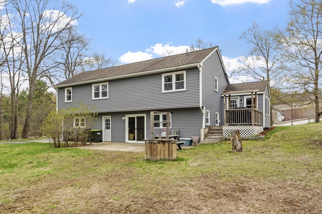 101 Williams Road Ashburnham, MA 01430 - Photo 3 of 42 a front view of a house with garden