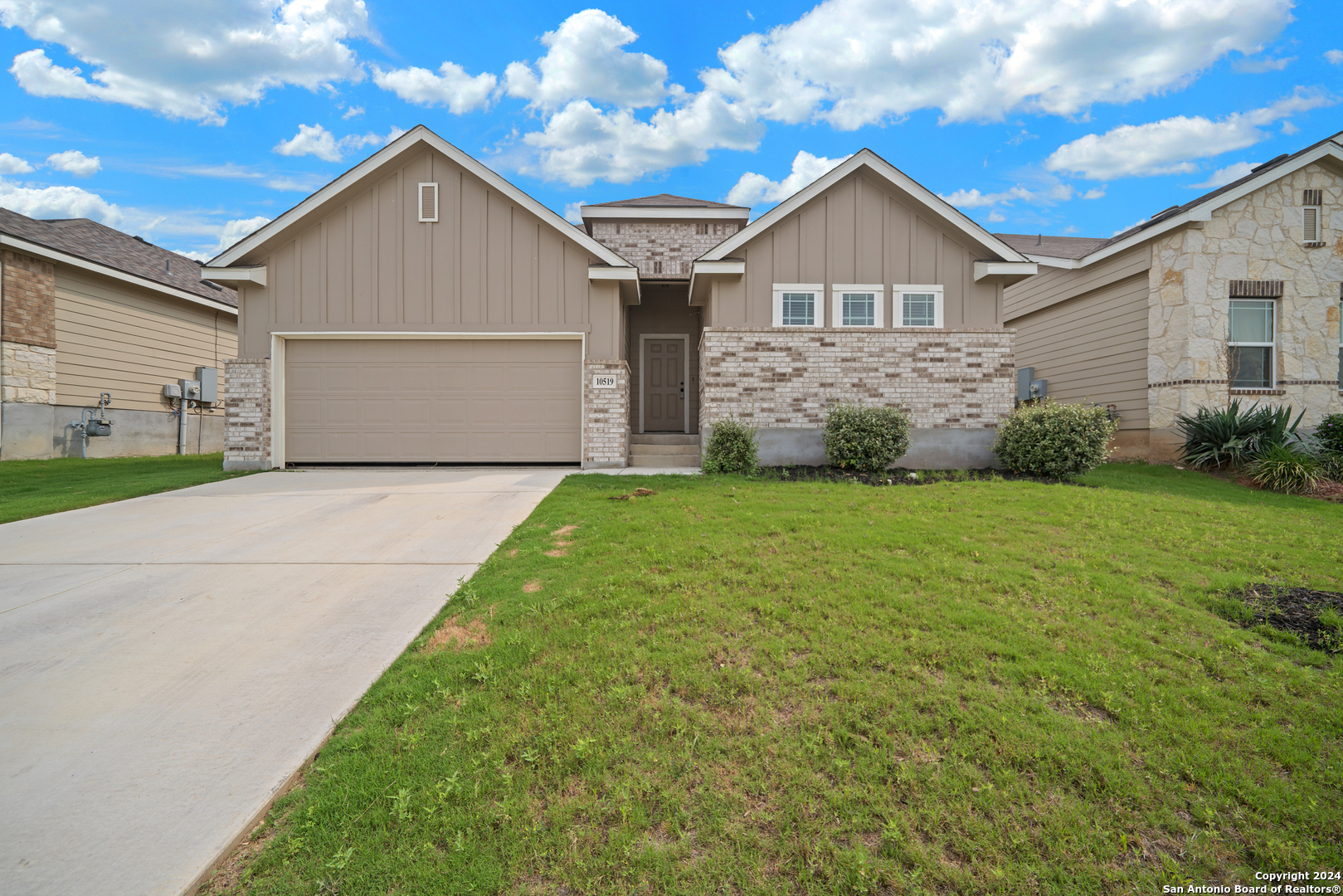 10519 Rosalina Loop Converse, TX 78109 - Photo 2 of 34