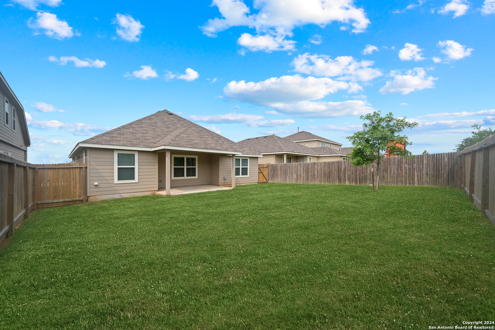 10519 Rosalina Loop Converse, TX 78109 - Photo 33 of 34