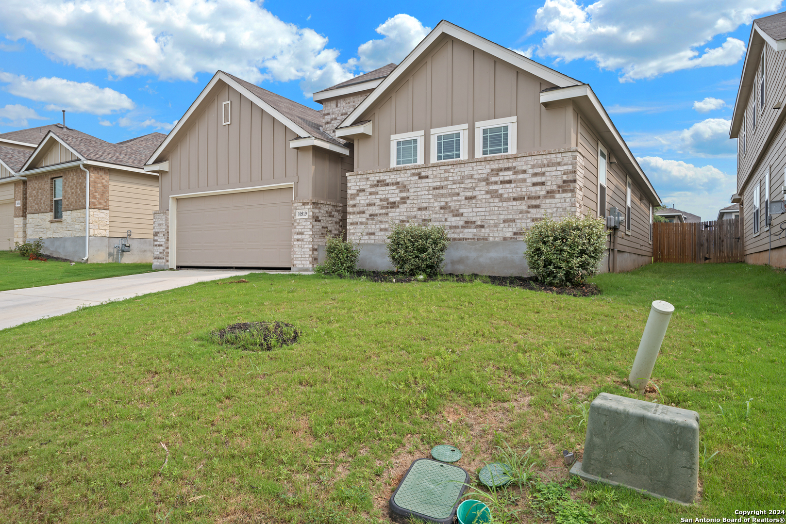 10519 Rosalina Loop Converse, TX 78109 - Photo 4 of 34