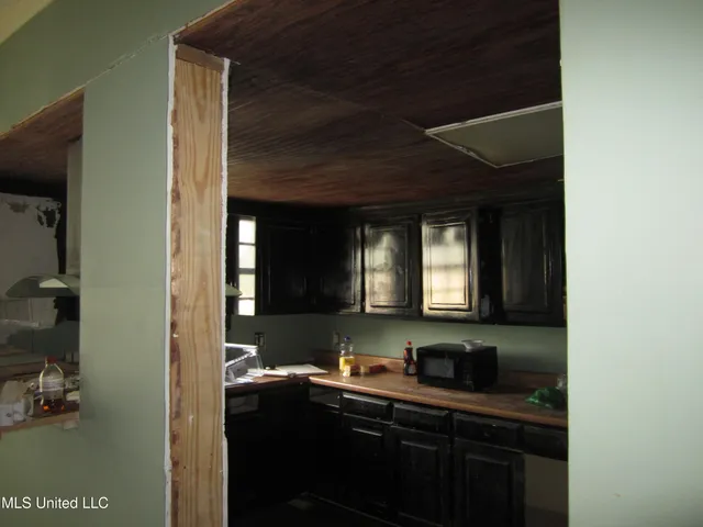 $225,000 | 136 North Guyton Boulevard, Blue Mountain, MS 38610