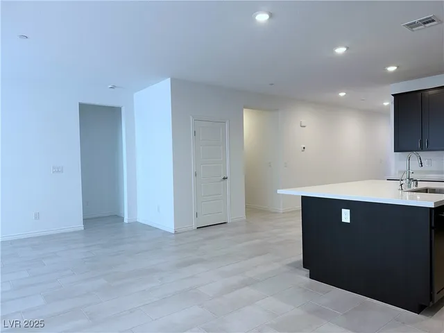 $3,250 | 3495 Lamberto Clf Way, Henderson, NV 89044