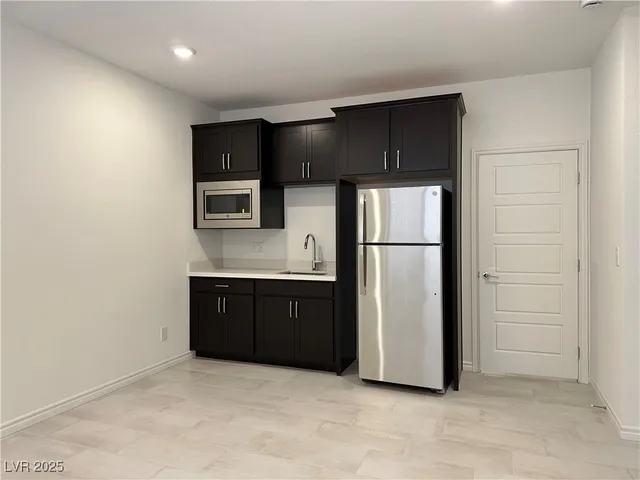 $3,250 | 3495 Lamberto Clf Way, Henderson, NV 89044