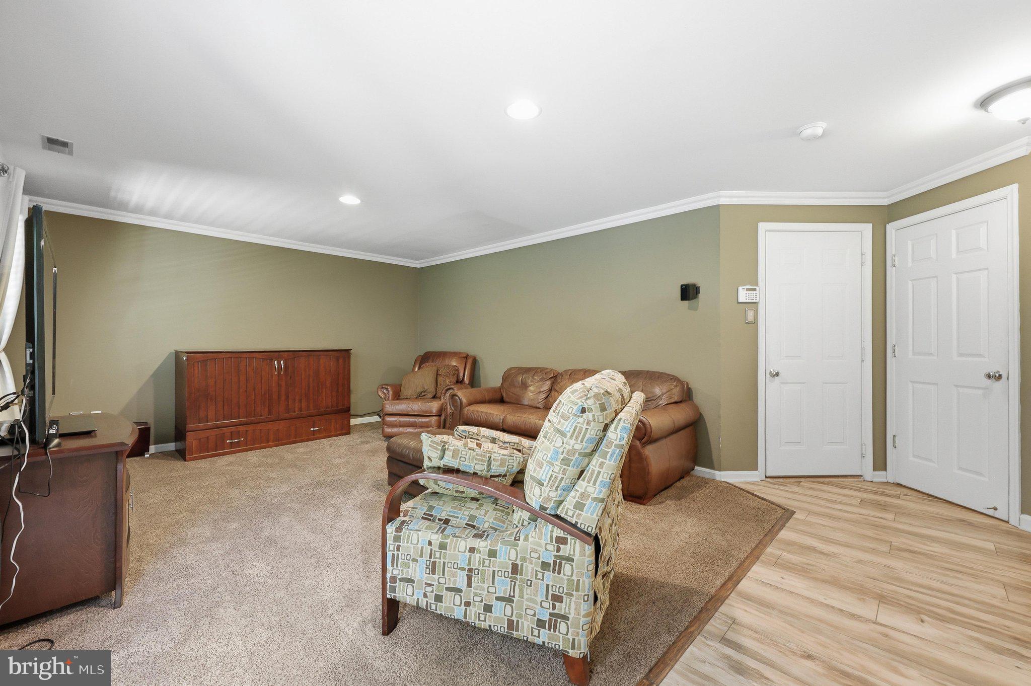 6154 Downs Ridge Court Elkridge, MD 21075 - Photo 40 of 58 family room