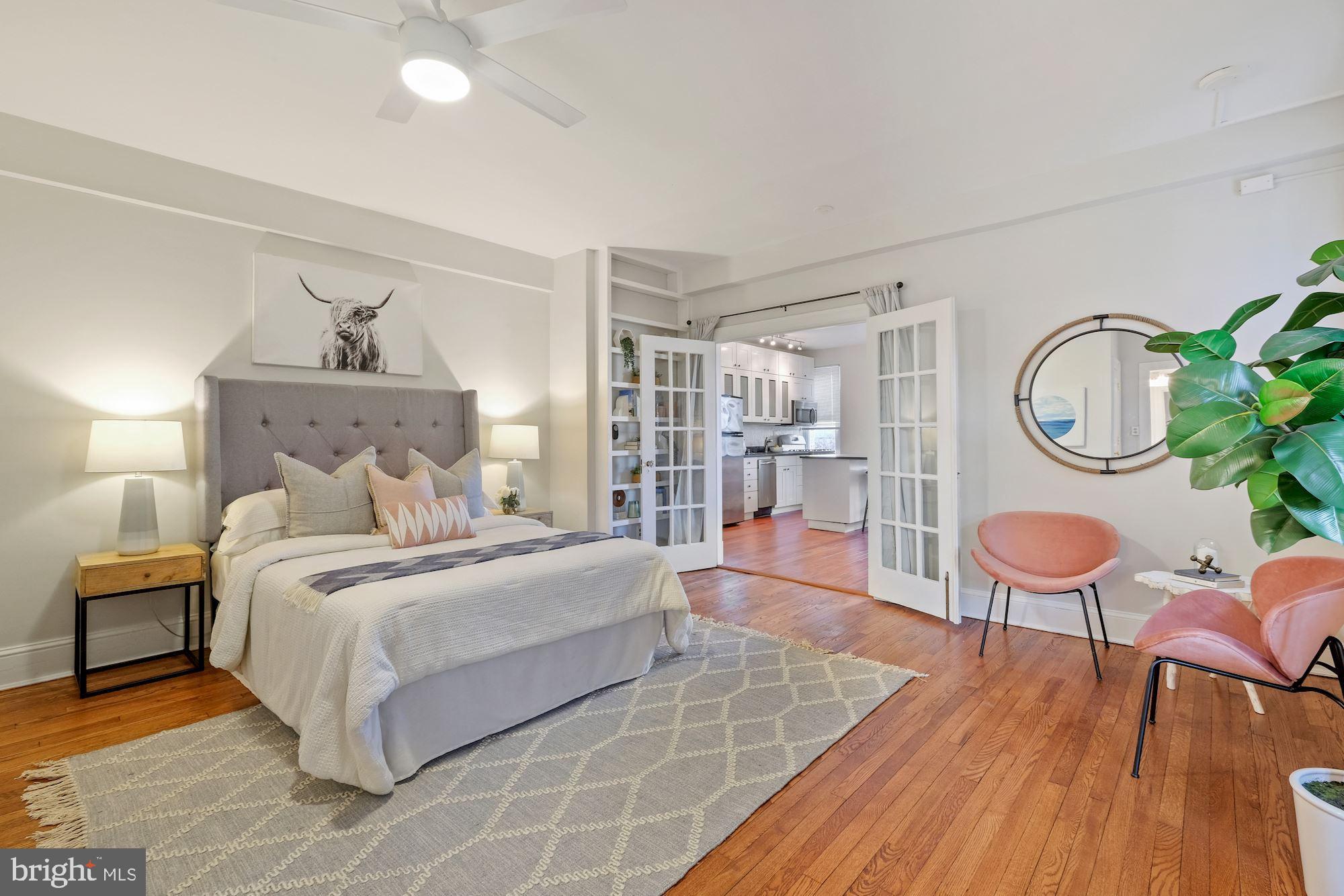 1901 Columbia Road Northwest, Unit 603 Washington, DC 20009 - Photo 10 of 21 Seating Area in Bedroom