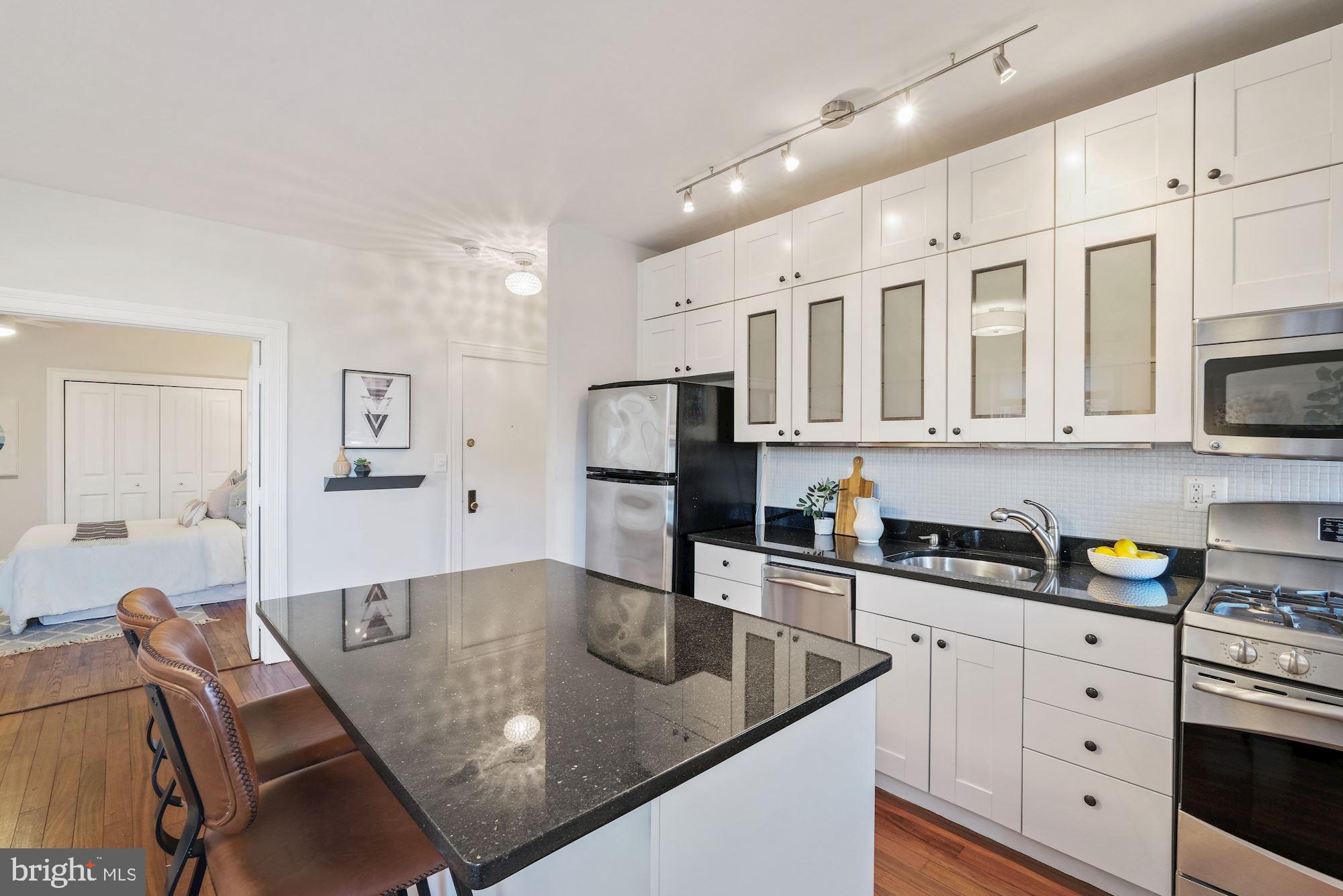 1901 Columbia Road Northwest, Unit 603 Washington, DC 20009 - Photo 6 of 21 Gas Cooking & Newer Appliances