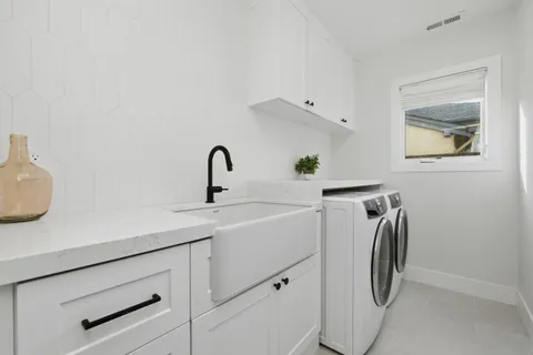 $2,888,000 | 1129 Clovelly Lane, Burlingame, CA 94010