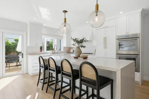 $2,888,000 | 1129 Clovelly Lane, Burlingame, CA 94010