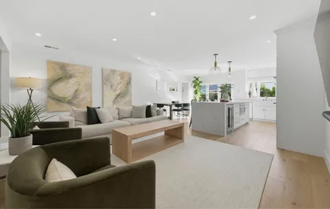 $2,888,000 | 1129 Clovelly Lane, Burlingame, CA 94010