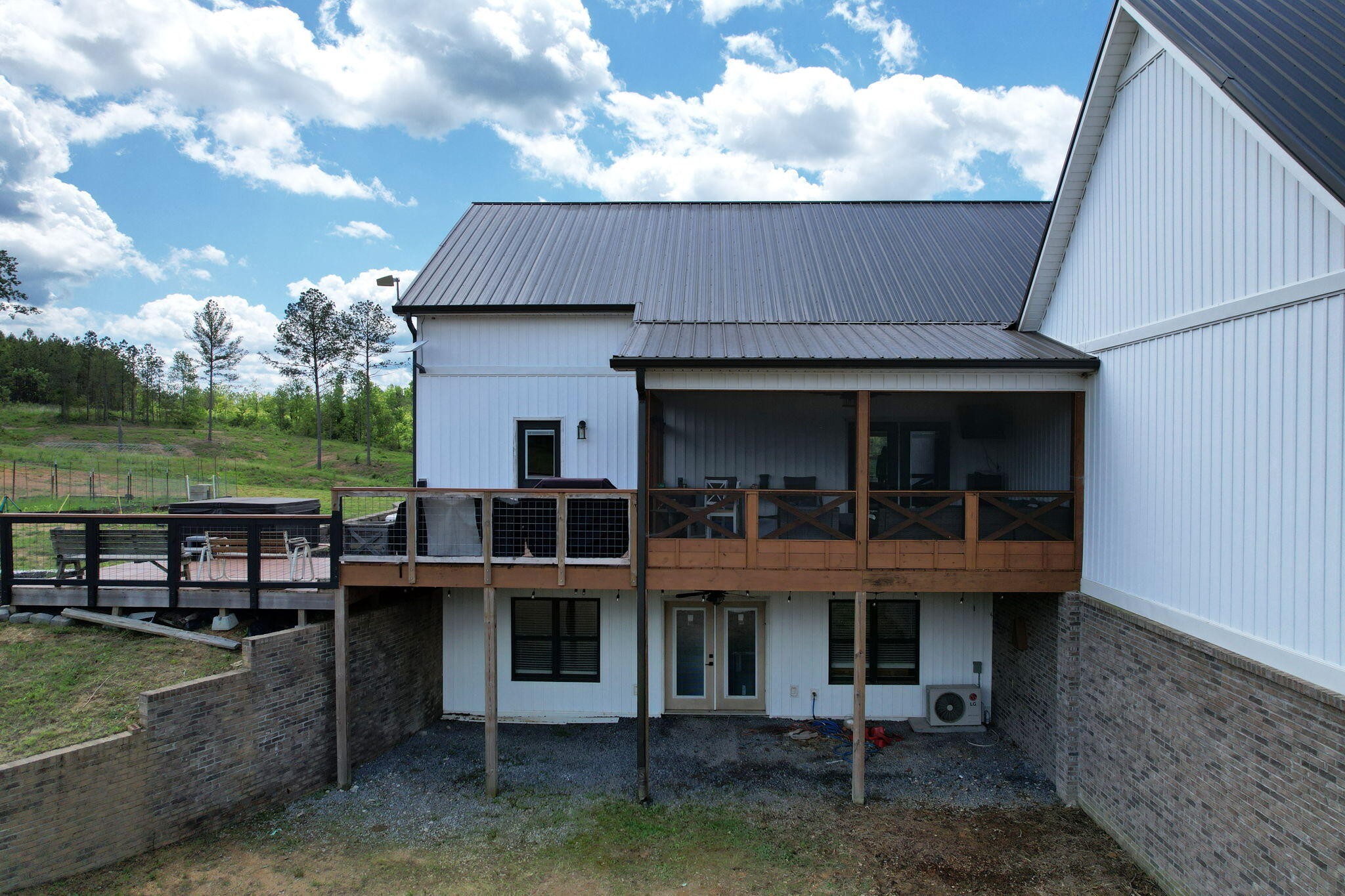 1033 Carter Road Southeast Old Fort, TN 37362 - Photo 5 of 70