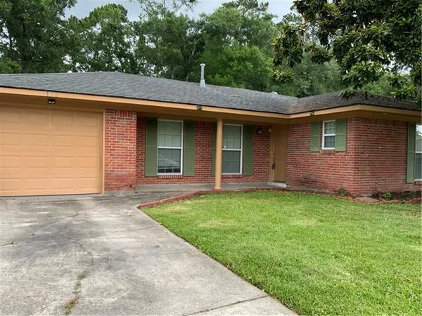 $1,800 | 172 South Park Drive, Slidell, LA 70458