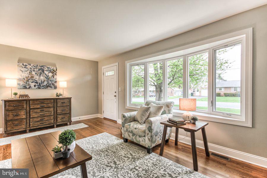526 Limestone Road Carlisle, PA 17015 - Photo 8 of 25 Gallery Image 8
