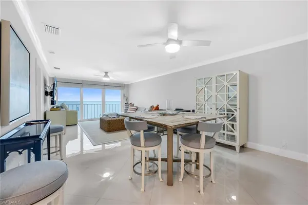 $5,500,000 | 2011 Gulf Shore Boulevard North, Unit 64, Naples, FL 34102