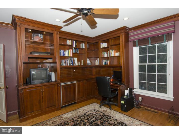 822 Dresher Way Wayne, PA 19087 - Photo 8 of 24 Gallery Image 8