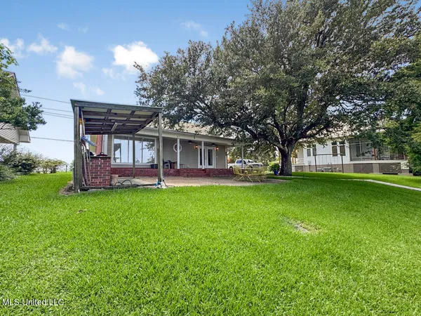 $420,000 | 628 Highway 569, Ferriday, LA 71334