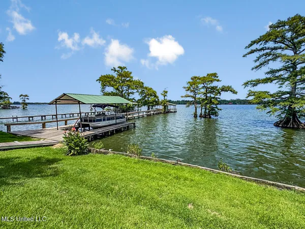 $420,000 | 628 Highway 569, Ferriday, LA 71334