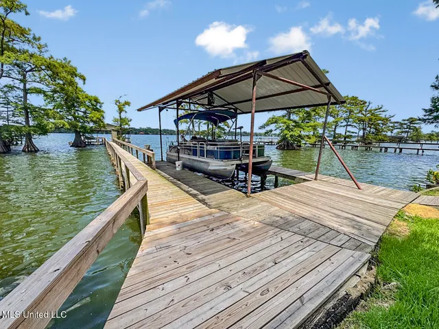 $420,000 | 628 Highway 569, Ferriday, LA 71334