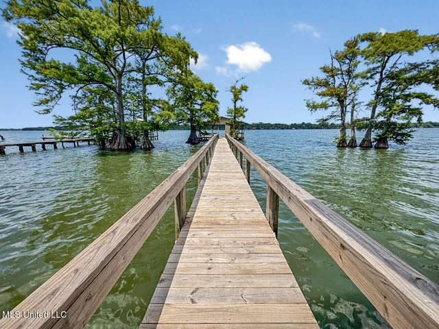 $420,000 | 628 Highway 569, Ferriday, LA 71334