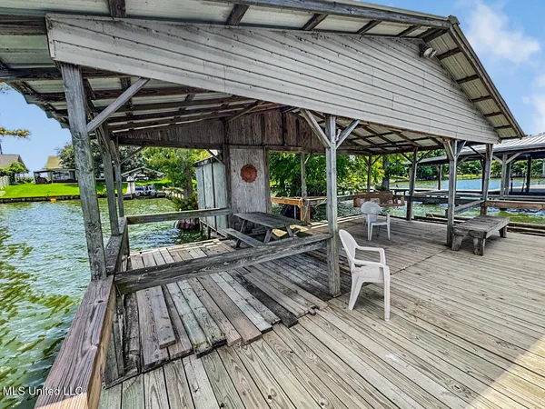 $420,000 | 628 Highway 569, Ferriday, LA 71334