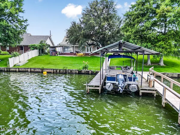 $420,000 | 628 Highway 569, Ferriday, LA 71334