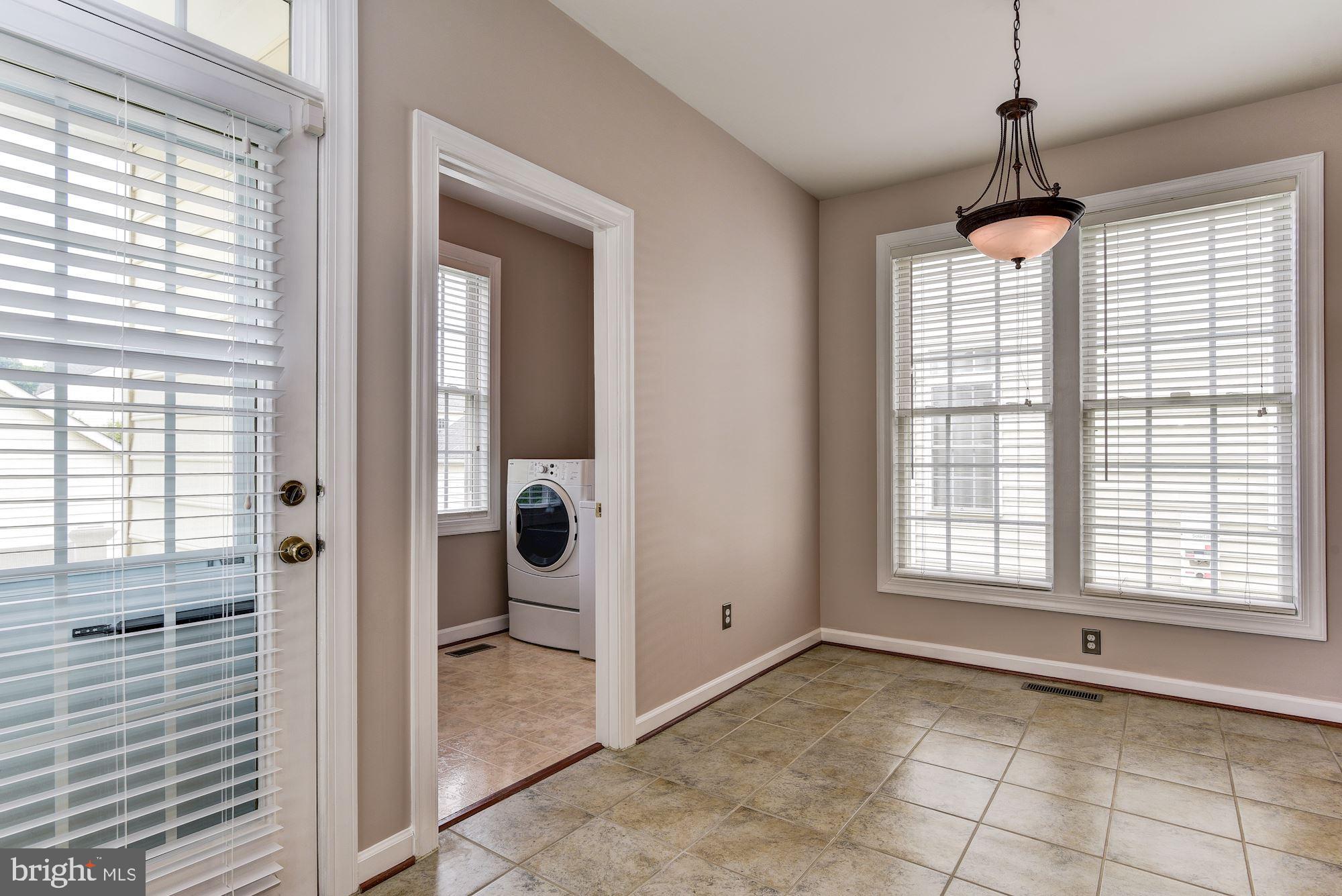 12005 Chestnut Glen Road Clarksburg, MD 20871 - Photo 23 of 56 Gallery Image 23