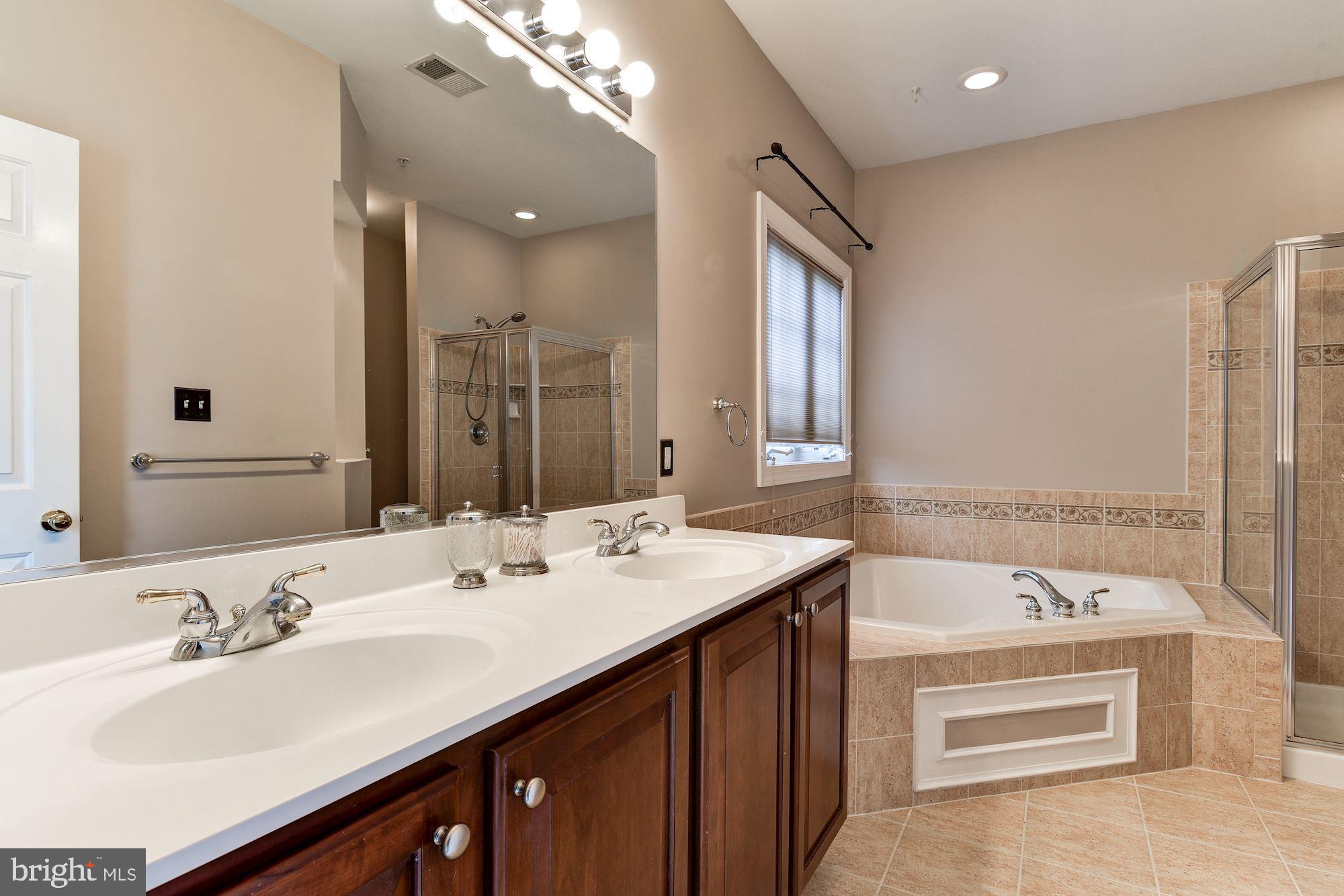 12005 Chestnut Glen Road Clarksburg, MD 20871 - Photo 31 of 56 Gallery Image 31