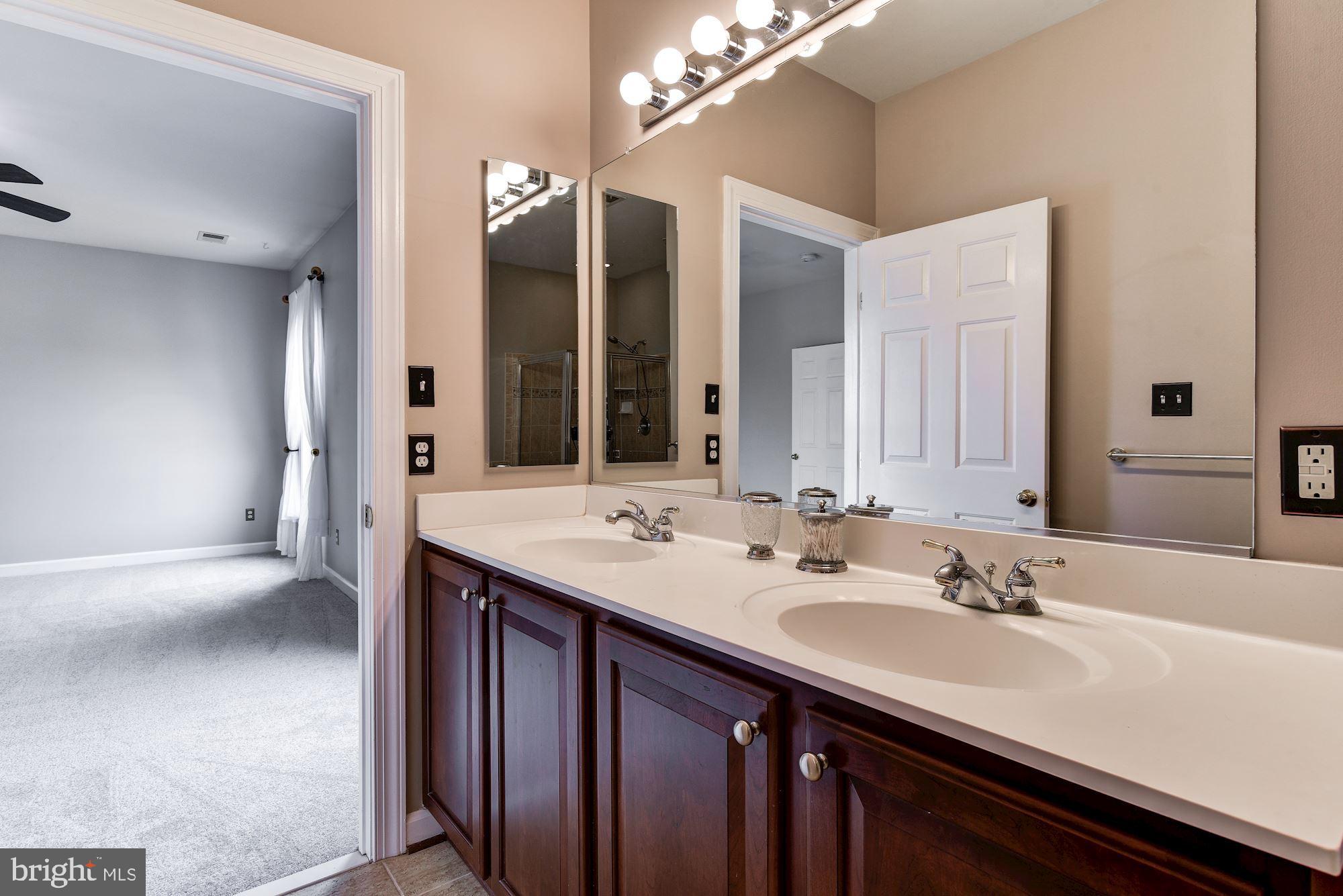 12005 Chestnut Glen Road Clarksburg, MD 20871 - Photo 32 of 56 Gallery Image 32