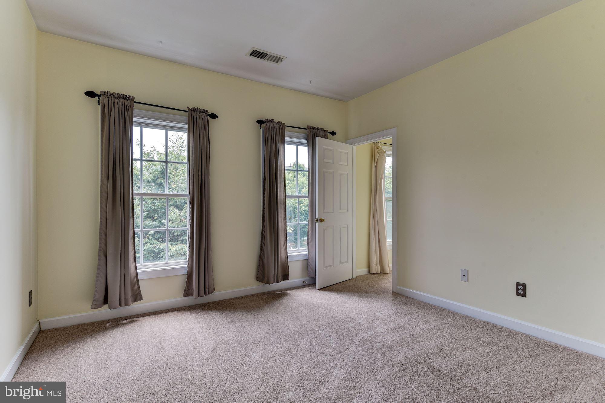 12005 Chestnut Glen Road Clarksburg, MD 20871 - Photo 35 of 56 Gallery Image 35