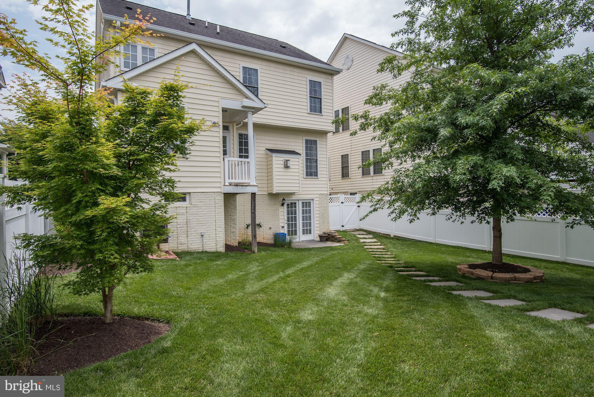 12005 Chestnut Glen Road Clarksburg, MD 20871 - Photo 49 of 56 Gallery Image 49