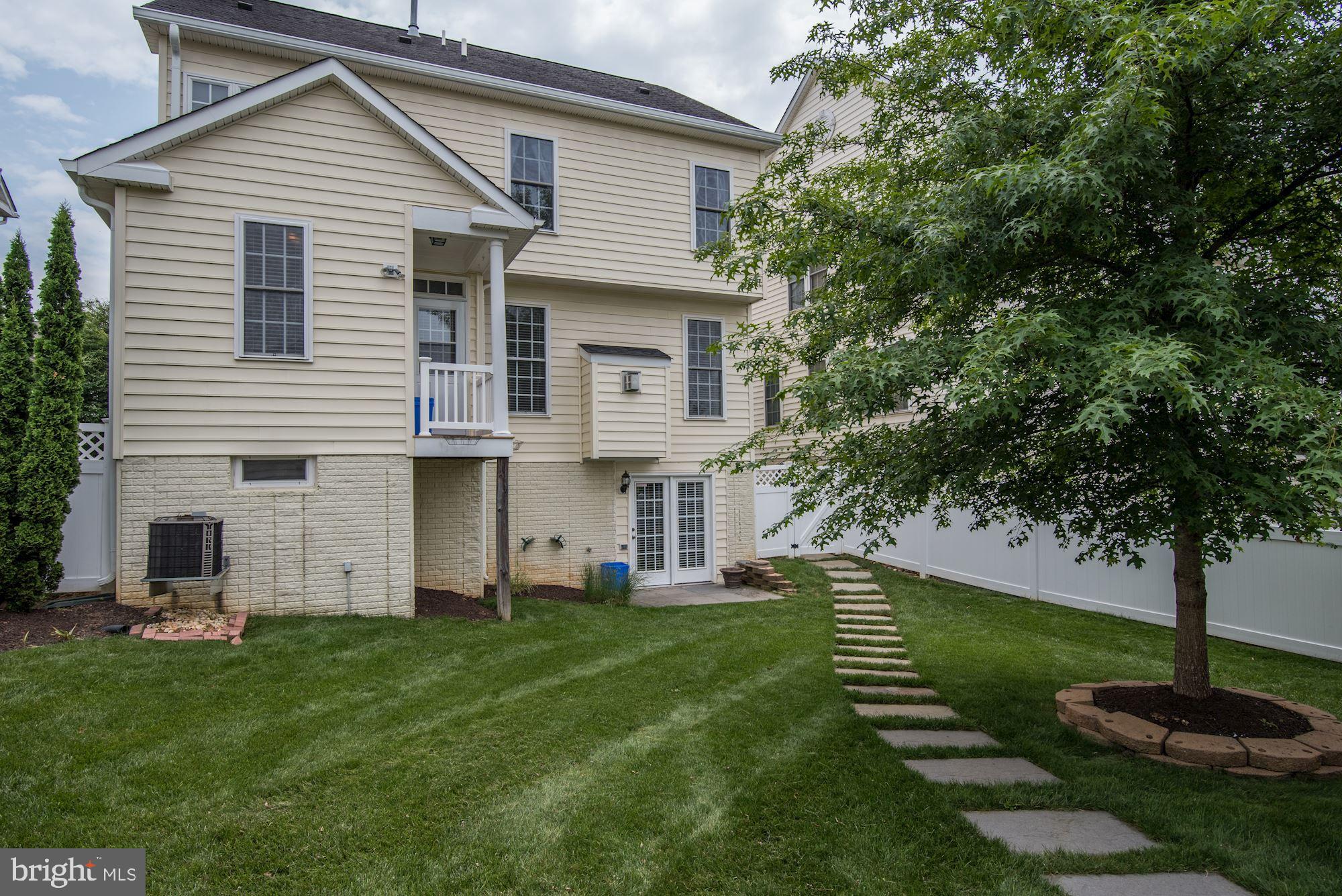 12005 Chestnut Glen Road Clarksburg, MD 20871 - Photo 50 of 56 Gallery Image 50
