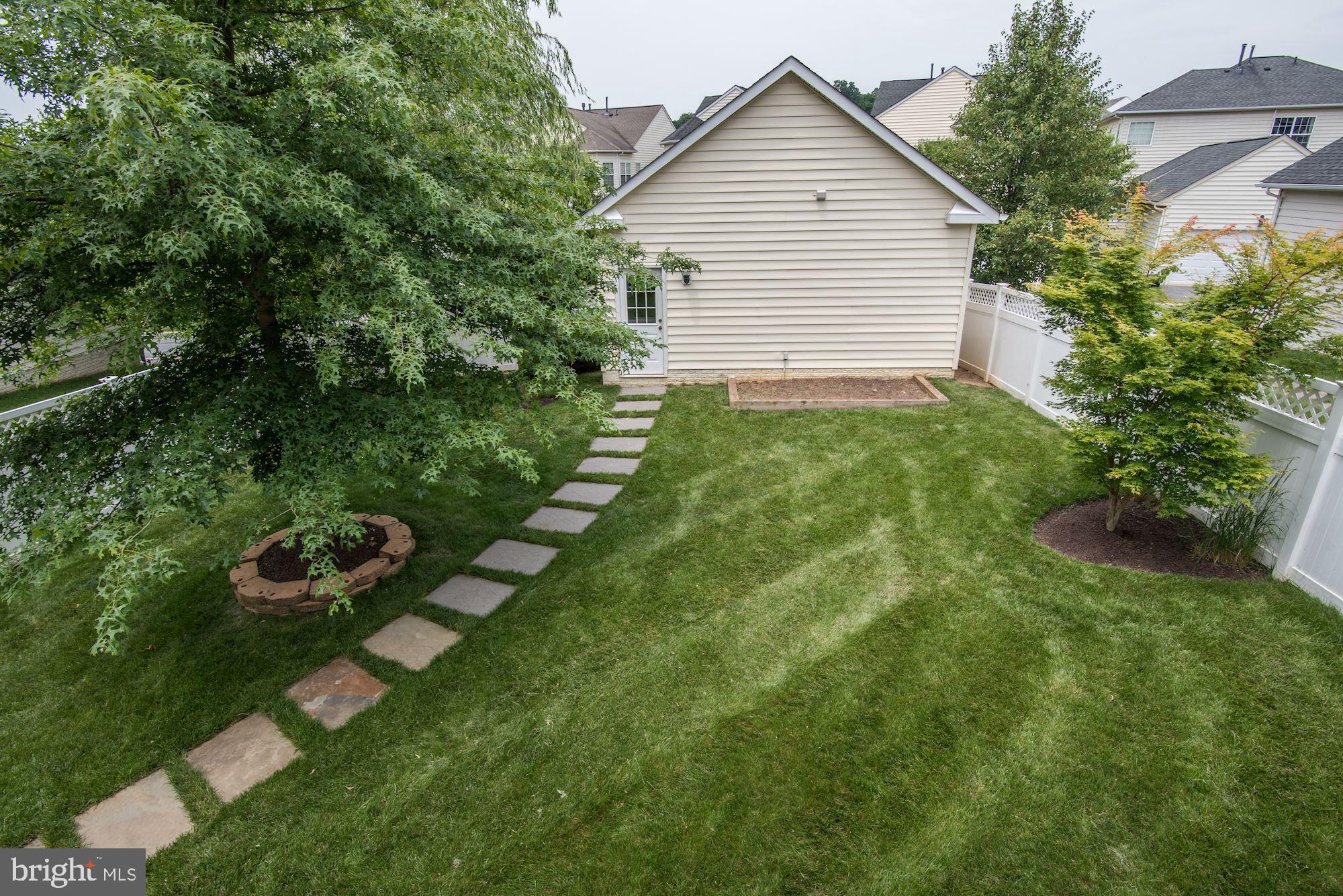 12005 Chestnut Glen Road Clarksburg, MD 20871 - Photo 51 of 56 Gallery Image 51