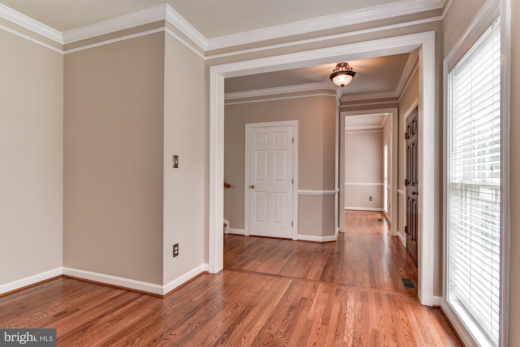 12005 Chestnut Glen Road Clarksburg, MD 20871 - Photo 9 of 56 Gallery Image 9