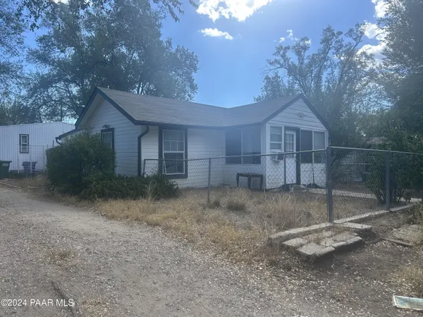 $319,000 | 815 Dameron Drive, Prescott, AZ 86301