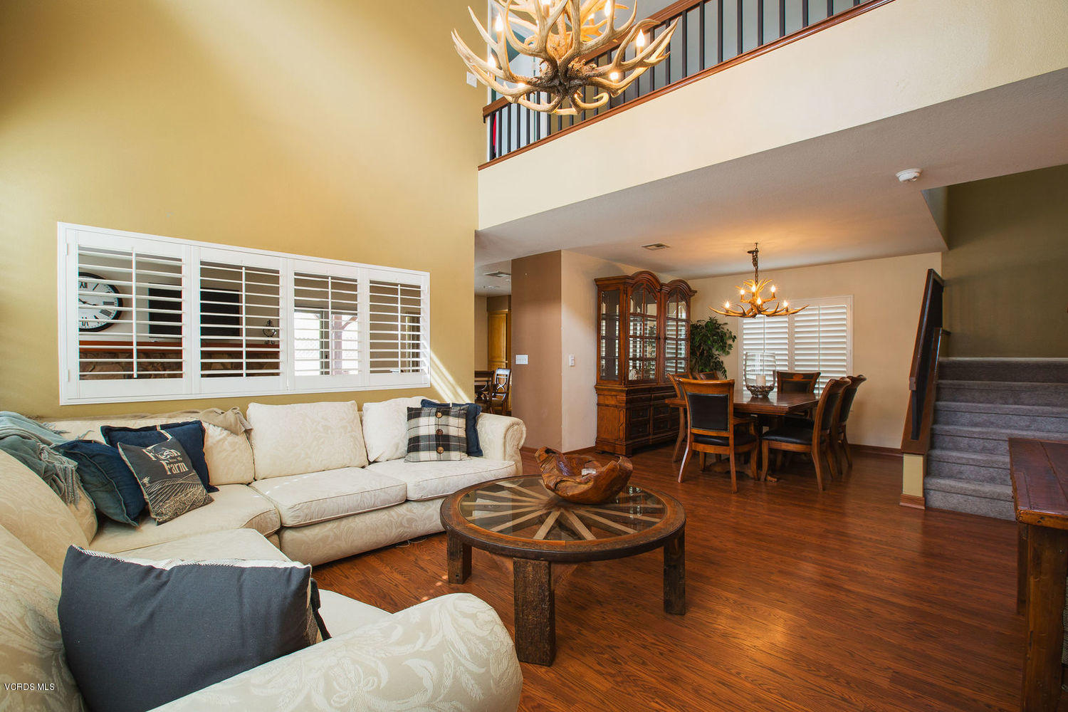 1739 Empty Saddle Road Simi Valley, CA 93063 - Photo 4 of 19 005_5living_room
