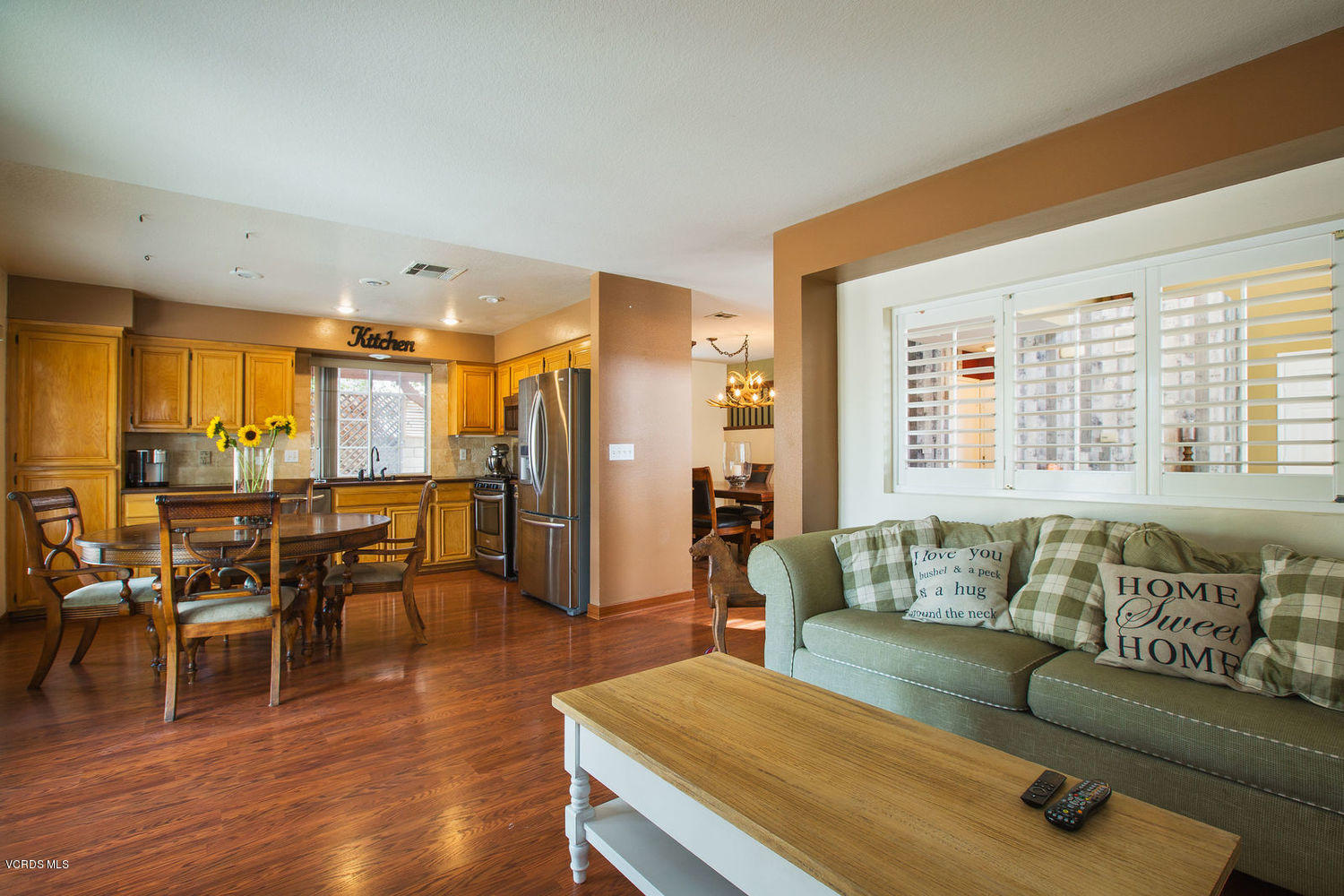 1739 Empty Saddle Road Simi Valley, CA 93063 - Photo 7 of 19 009_9family_room