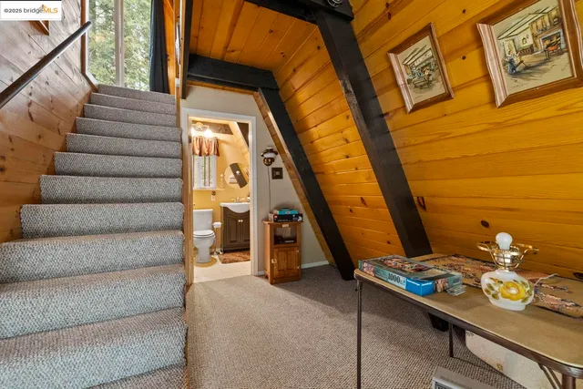 a view of an entryway