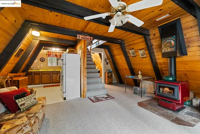 a view of an outdoor space