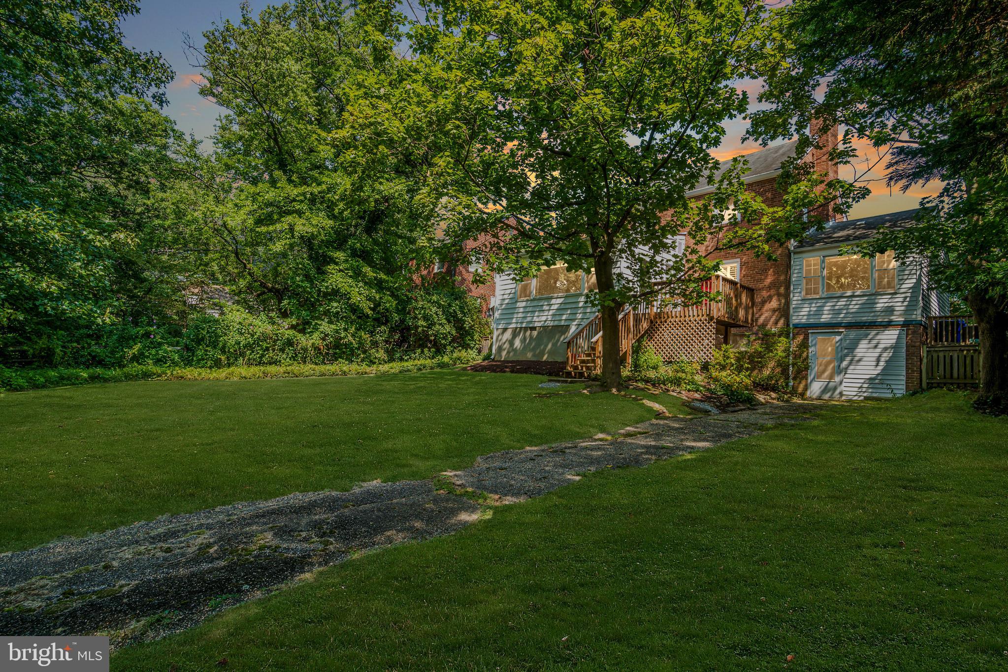 9618 Sutherland Road Silver Spring, MD 20901 - Photo 49 of 52 Backyard: level, lush, private!