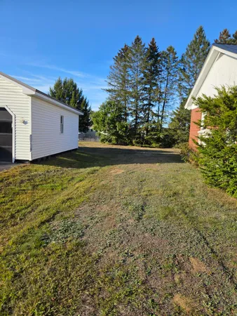 $154,000 | 28 Dr Mann Road, Skowhegan, ME 04976